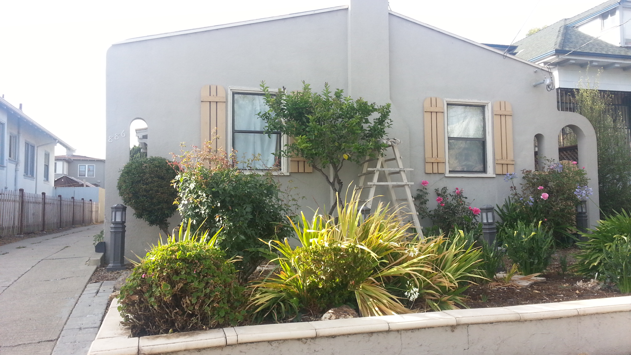 886 53rd Street Apt E