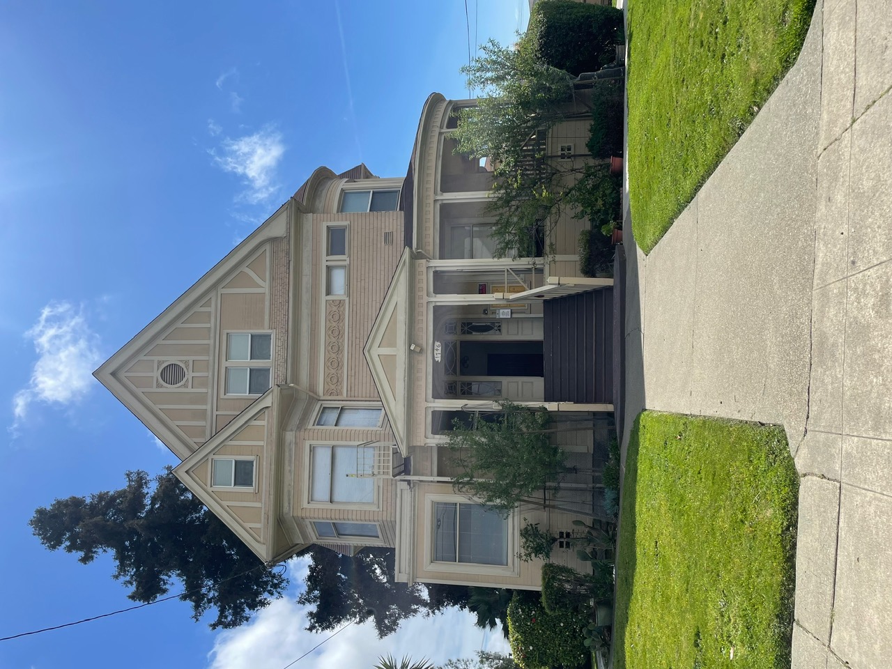 1746 10th Ave #9