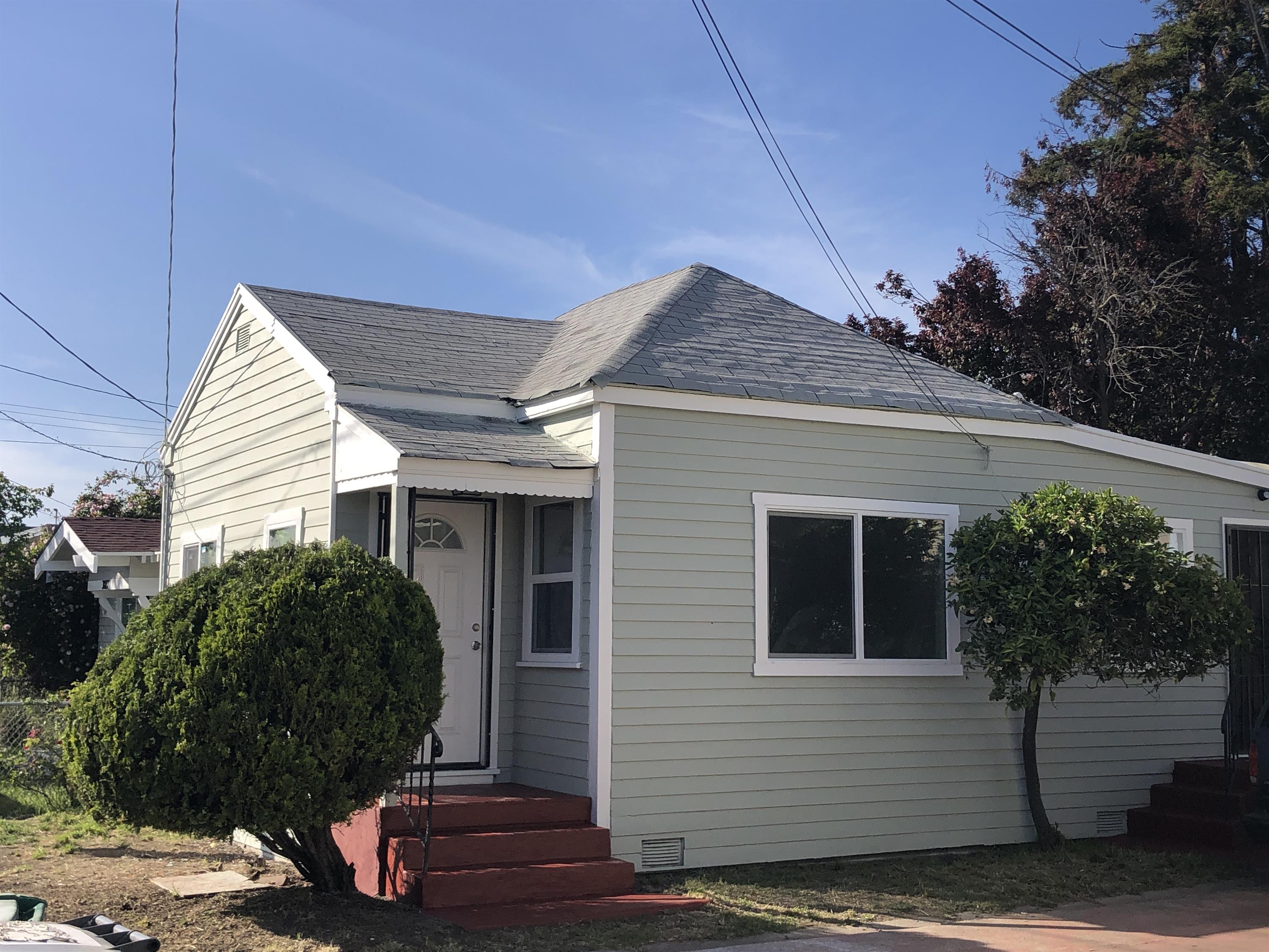 3201 38th Ave - 3818
