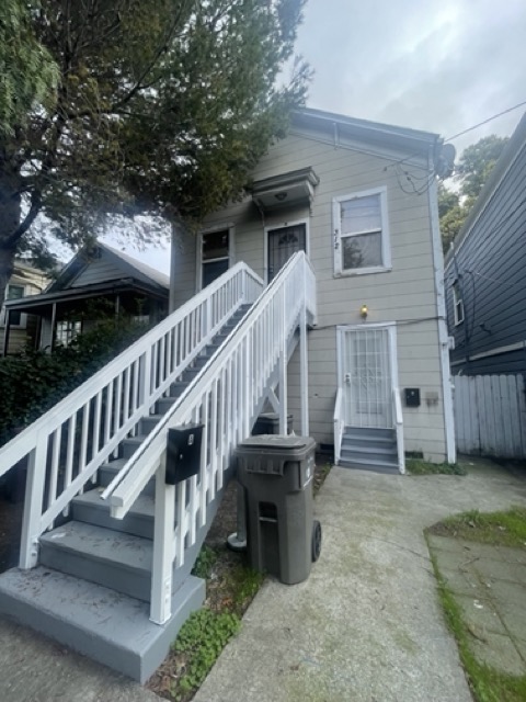 312 Henry Street #B